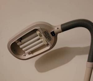 lot 116 image: Illuminating Craft Floor Lamp