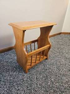 lot 129 image: Primitive Oak Magazine Rack