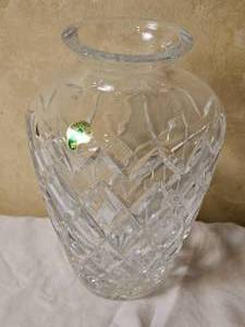 lot 40 image: Waterford Crystal 7 Araglin Pattern Vase