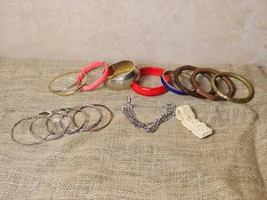 lot 50B image: Costume Jewelry Group Bangles & Bracelets