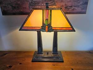 lot 78 image: Tiffany-style Mission Prairie Corn Long Desk Lamp