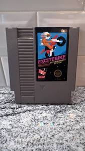 lot 11 image: Excitebike NES Game Cartridge with Sleeve
