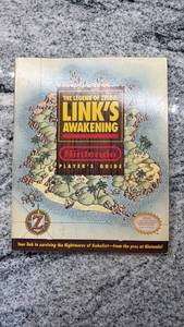 lot 100 image: Used Nintendo Players Guide The Legend of Zelda Links Awakening