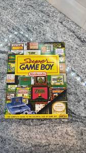 lot 103 image: Nintendo Super Game Boy Official Game Guide