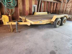 lot 18 image: 1989 Wisconsin Trailer Tilt-bed Trailer