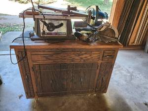 lot 58 image: Lot of Table saws, power tools and work bench cabinet