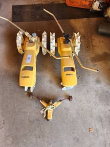 lot 78 image: Nelson Traveling Lawn Sprinklers and Wheeled Sprinkler Base