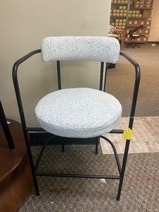 lot 11 image: Safavieh Andrean Arm Counter Bar Stool - MSRP $282