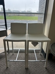 lot 21 image: Safavieh Jason 24 Counter Stool (Set of 2) - MSRP $390