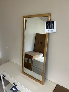 lot 93 image: Safavieh Pravina Mirror - MSRP $125
