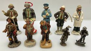 lot 8 image: Misc. Vintage Collectible Miniature Emmett Kelly Clown Figurines