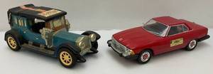 lot 14 image: Two Vintage Collectible Automobile Whiskey Decanters