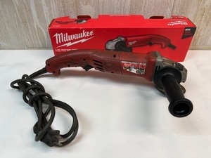 lot 100 image: Milwaukee 6121-31 11A 4.5-Inch Angle Grinder with Box