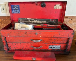 lot 154 image: Waterloo Metal Tool Chest with Hand Tools and Sockets