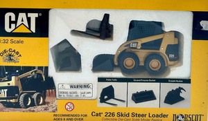 lot 35 image: 132 Scale Cat 226 Skid Steer Loader Die-Cast Model with Accessories