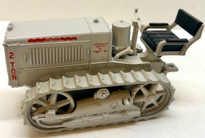 lot 54 image: Die-Cast Caterpillar 2 Ton Tractor Model by NZG No.1968 of 4900