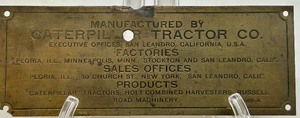 lot 61 image: Vintage Caterpillar Tractor Co. Brass Equipment Plaque
