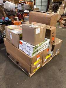 lot 5 image: Pallet of Mixed Assorted Ceramic Flooring Various Models and Conditions  Customer Returns See Pictures