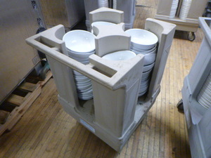 lot 18 image: Raburn Plate Cart with Bowls