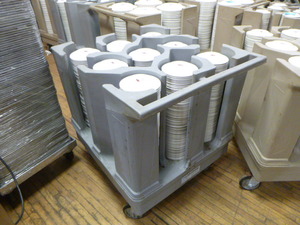lot 21 image: Raburn Plate Cart with Plates