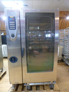 lot 43 image: Rational Self-Cooking Combination Gas Oven