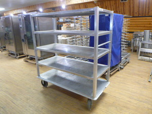 lot 67 image: New Age 5-Tier Banquet Cart