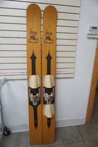 lot 19 image: Vintage Water Skis Blitz Sailfish (wood Rudders)