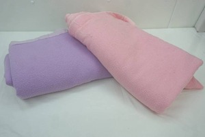 lot 37 image: Pink & Purple Blankets