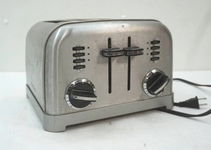 lot 80 image: Cuisinart 4 Slice Toaster