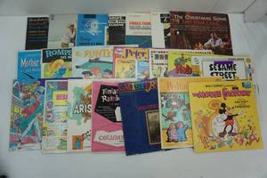 lot 82 image: vintage LP records