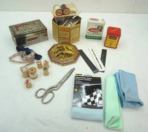 lot 128 image: Vintage Tins with Sewing Supplies