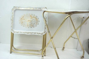 lot 132 image: Vintage TV Trays (4ct)