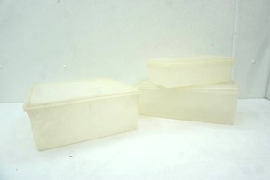 lot 162 image: Tupperware Containers wlids (3ct) larger size