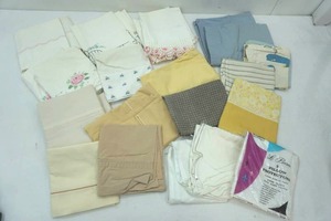 lot 174 image: Variety Of Pillow Cases Percale & Other