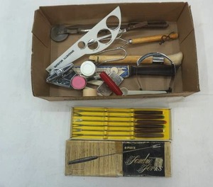 lot 189 image: Vintage Kitchen Utensils