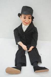 lot 221 image: Vintage Charlie McCarthy Ventriloquist Doll