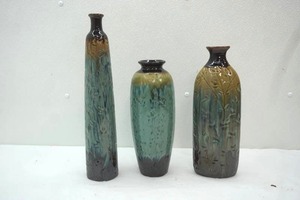 lot 222 image: Pottery Vase Set (3ct)