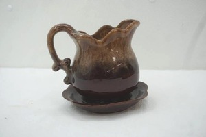 lot 223 image: Vintage CDP Corporation Ceramic Planter