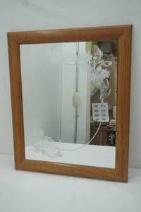lot 264 image: Retro Floral Frosted Etched Wall Mirror with Wood Frame