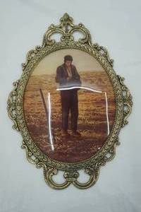 lot 299 image: Vintage Oval Convex Frame The Angelus by Jean Francois Miller. 17x12