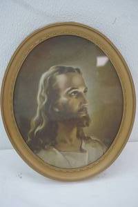 lot 300 image: Vintage Warner Sallmans Head of Christ Oval Frame 11x 9