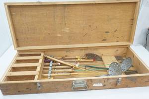 lot 316 image: Wooden Case With Vintage Ice Fishing Gear