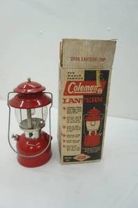 lot 318 image: Vintage Coleman Lantern in Original Box