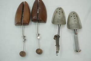 lot 328 image: (4ct) Shoe Stretchers