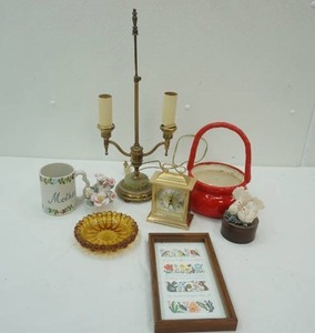 lot 363 image: Vintage Hazel Atlas Sunflower Ashtray & More