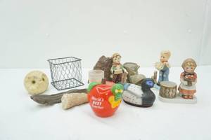 lot 364 image: Vintage Alabaster Owl, Vintage Ceramic Decor, Driftwood, Rocks