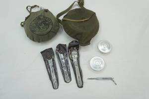lot 374 image: Vintage Boy Scouts of America Official Trail Mess Kits (2ct)