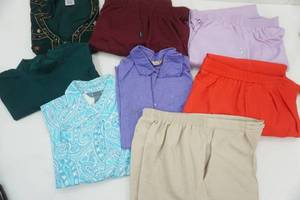 lot 381 image: Womens Clothes Lot (12L)