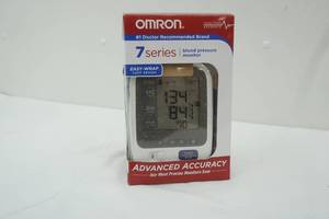 lot 392 image: NEW Blood Pressure Monitor