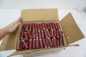 lot 524 image: 12 Gauge Shotshell Hulls (full box)